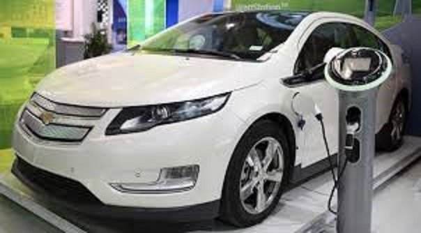 General Motors plans investments to expand electric vehicle production